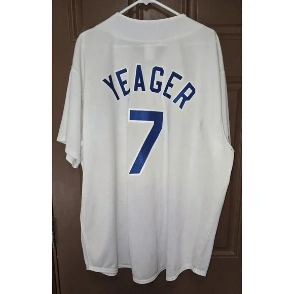 Steve Yeager LA Dodgers #7 NEW Majestic. Small black spot XL